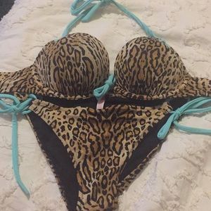 Victoria’s Secret bikini